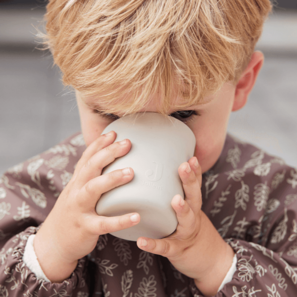 jollein kinderserviesset Siliconen jongen drinkt uit beker